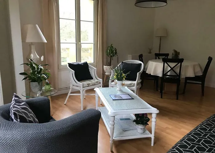 Nuit A Deux Pas De Dieppe